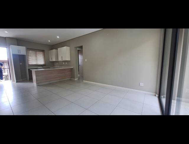 2 BEDROOM APARTMENT TO LET IN ZIMBALI WEDGE